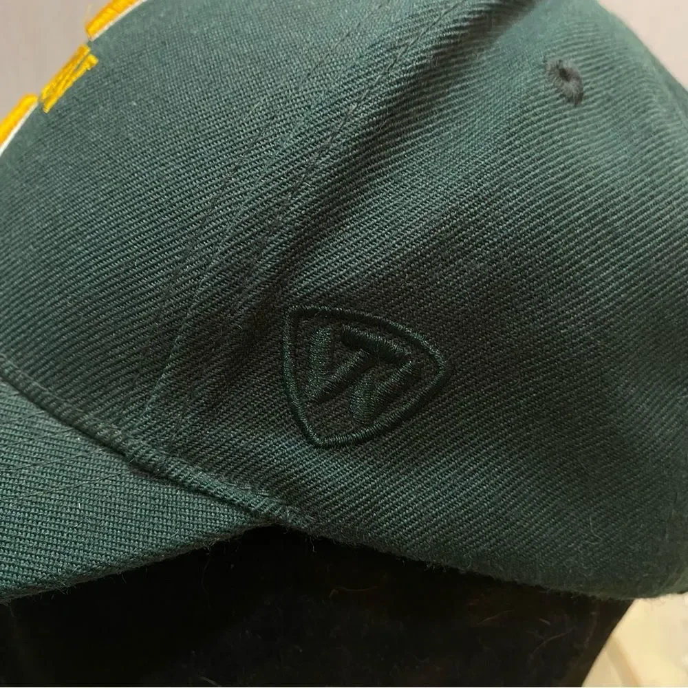 Top of the World UO Cap University of Oregon Strap Back Cap Wool Blend One Size